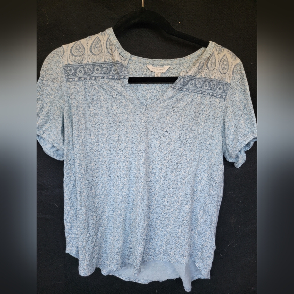 Small Lucky Brand blue paisley t shirt